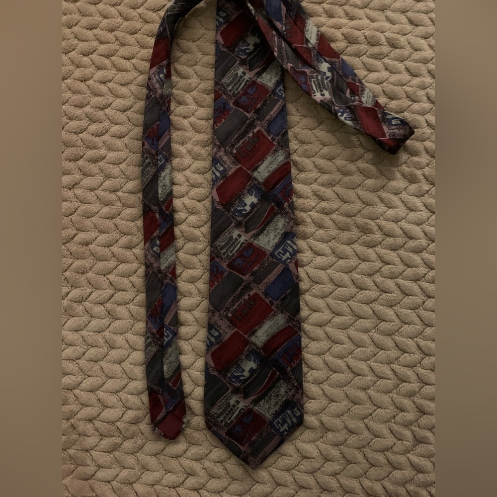 JACQUES ESTIER Mens 100% Italian Silk TIE Burgundy Gray Multicolor